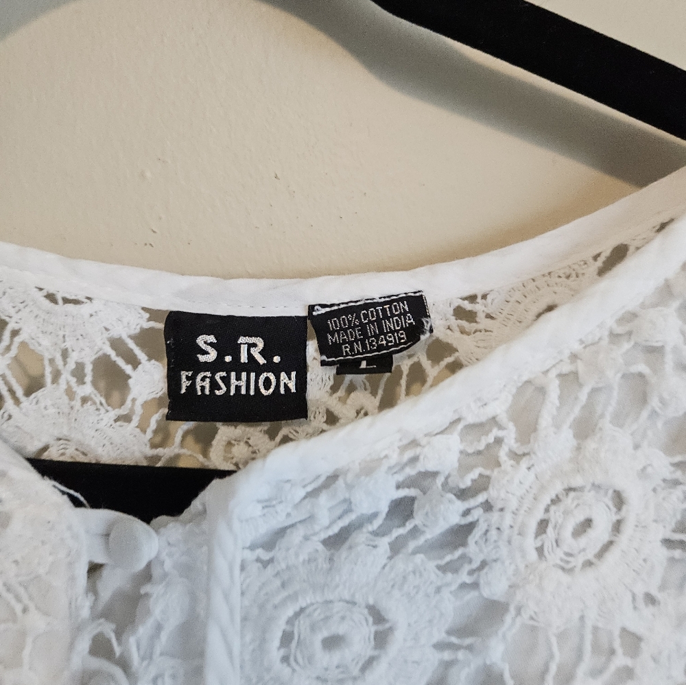 S & R Fashion 100 % Cotton White Lace Detail Women's Top Size Large. - Picture 4 of 13